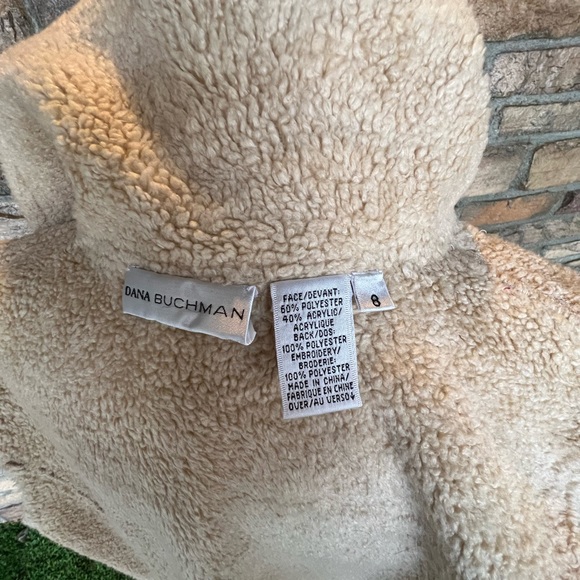 Beautiful Dana Buchman Vest - Picture 15 of 16